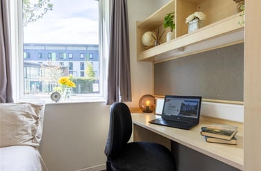 De Walden Way, City Centre, Bradford - Image 2